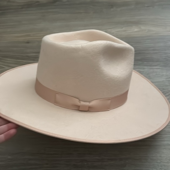 Lack Of Color | Rancher | Ivory - Picture 5 of 9